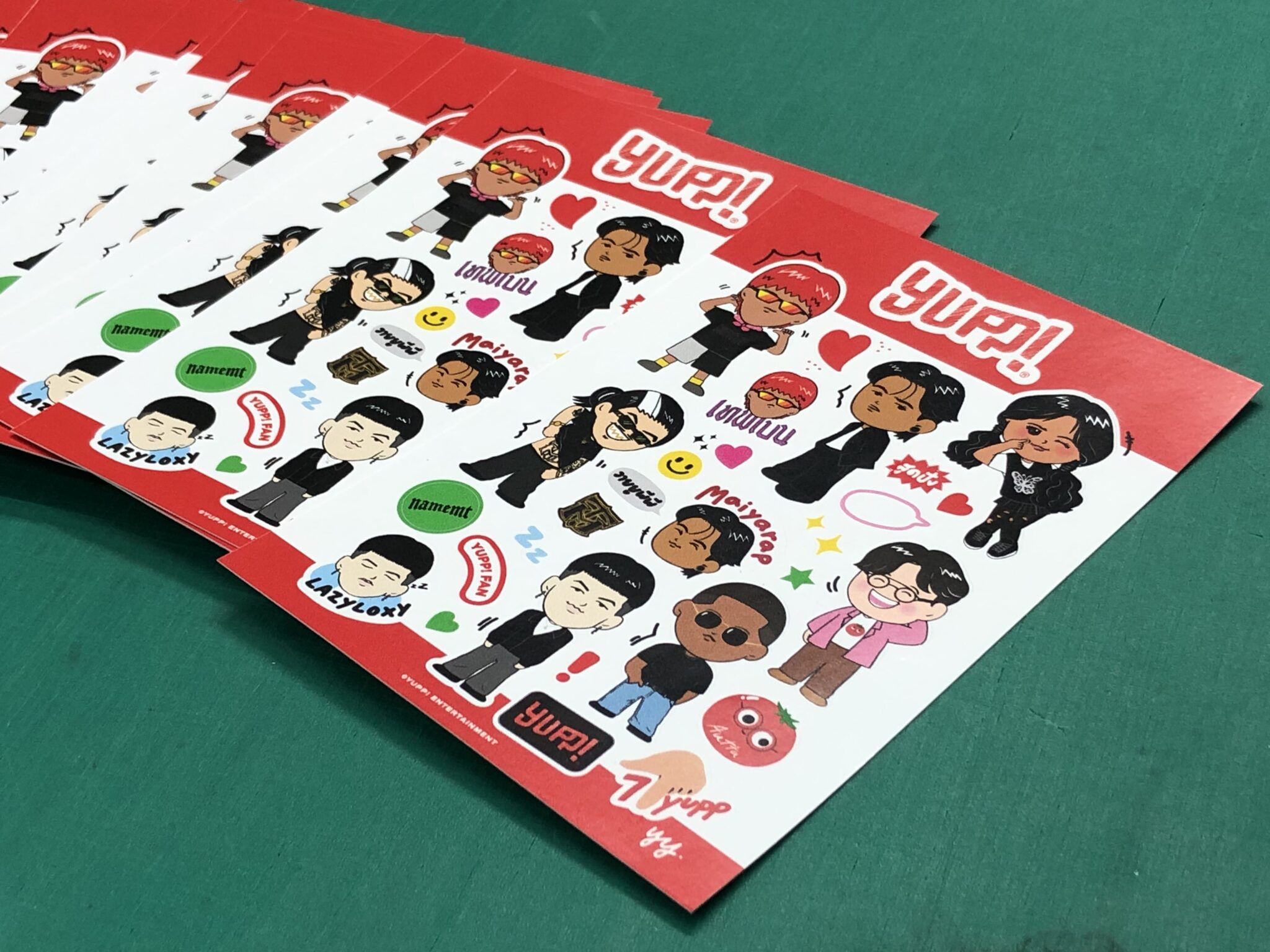 รับพิมพ์สติ๊กเกอร์การ์ตูน