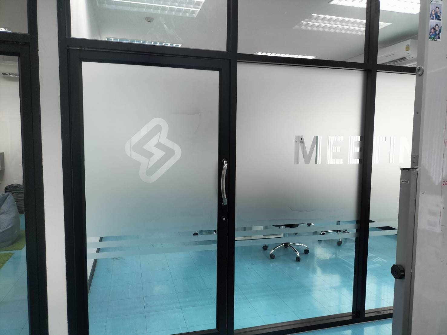 ร้านสติ๊กเกอร์ฝ้าติดกระจก